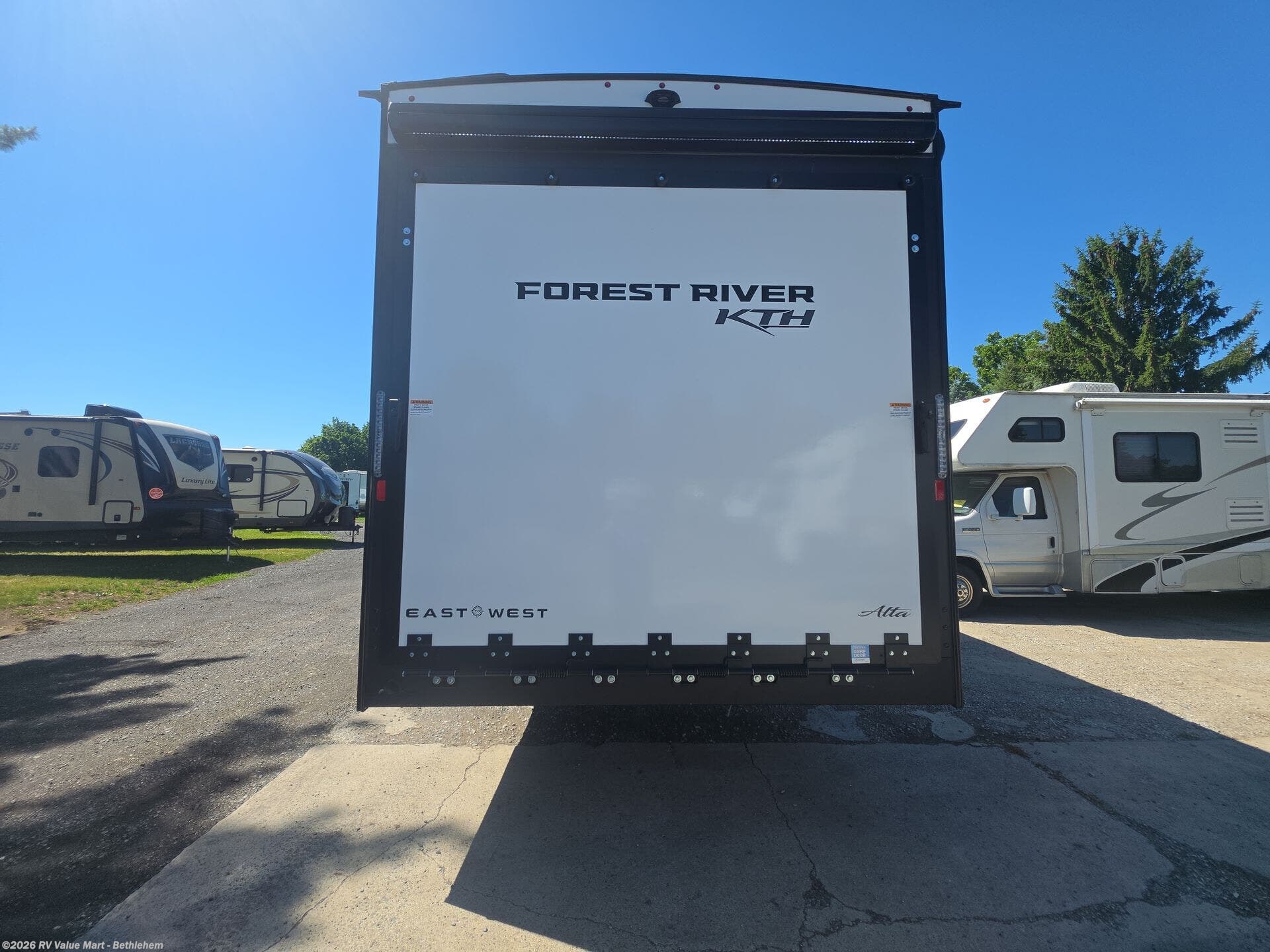New 2027 East to West Alta 2870KTH available in Bath, Pennsylvania