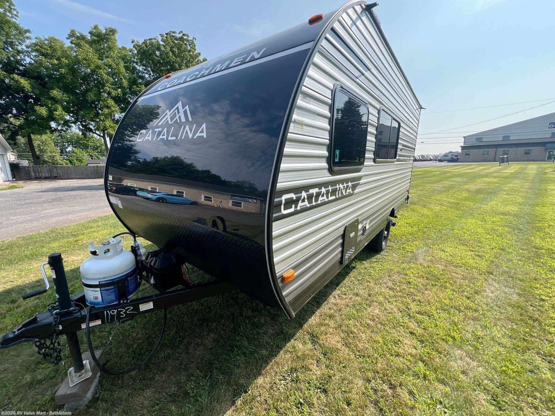 2026 Coachmen Catalina 164BHX - Used Travel Trailer For Sale by RV Value Mart - Bethlehem in Bath, Pennsylvania