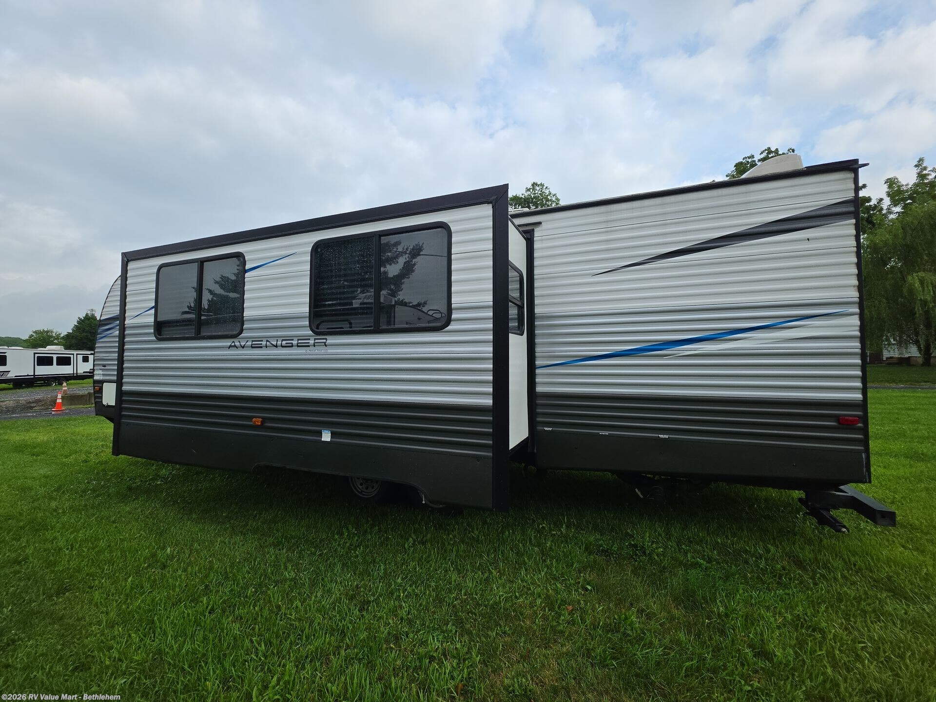 Used 2021 Prime Time Avenger 27DBH available in Bath, Pennsylvania