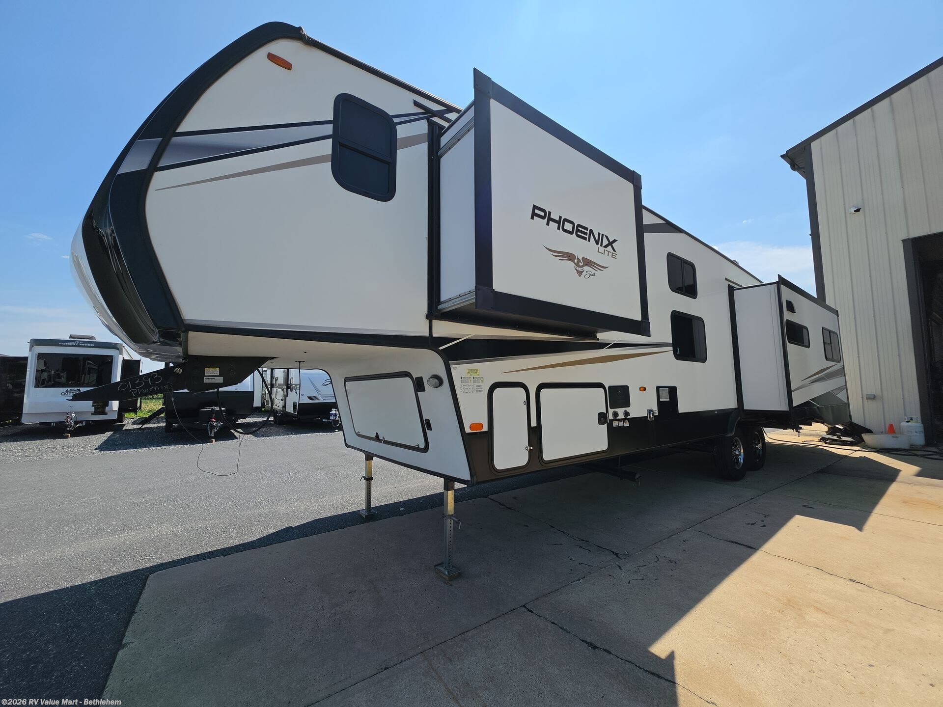 Used 2021 Shasta Phoenix 30BH available in Bath, Pennsylvania