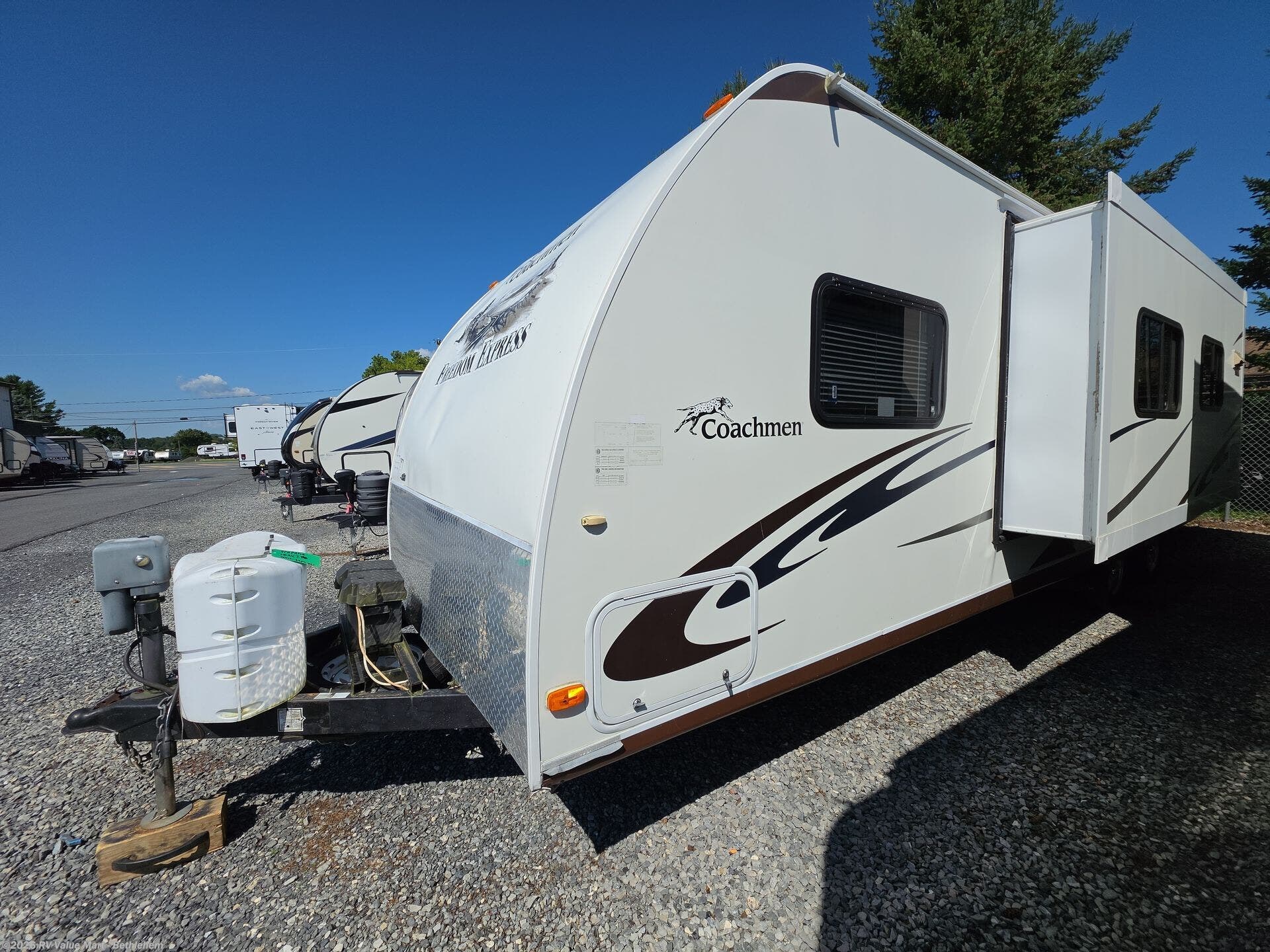 2012 Forest River Freedom Express 291QBS - Used Travel Trailer For Sale by RV Value Mart - Bethlehem in Bath, Pennsylvania