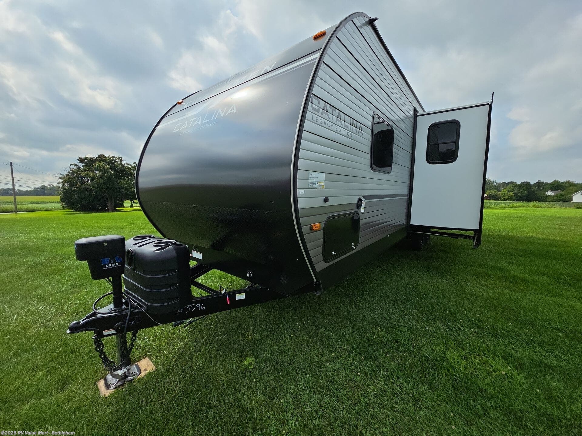 2027 Coachmen Catalina 273DBHCK - New Travel Trailer For Sale by RV Value Mart - Bethlehem in Bath, Pennsylvania
