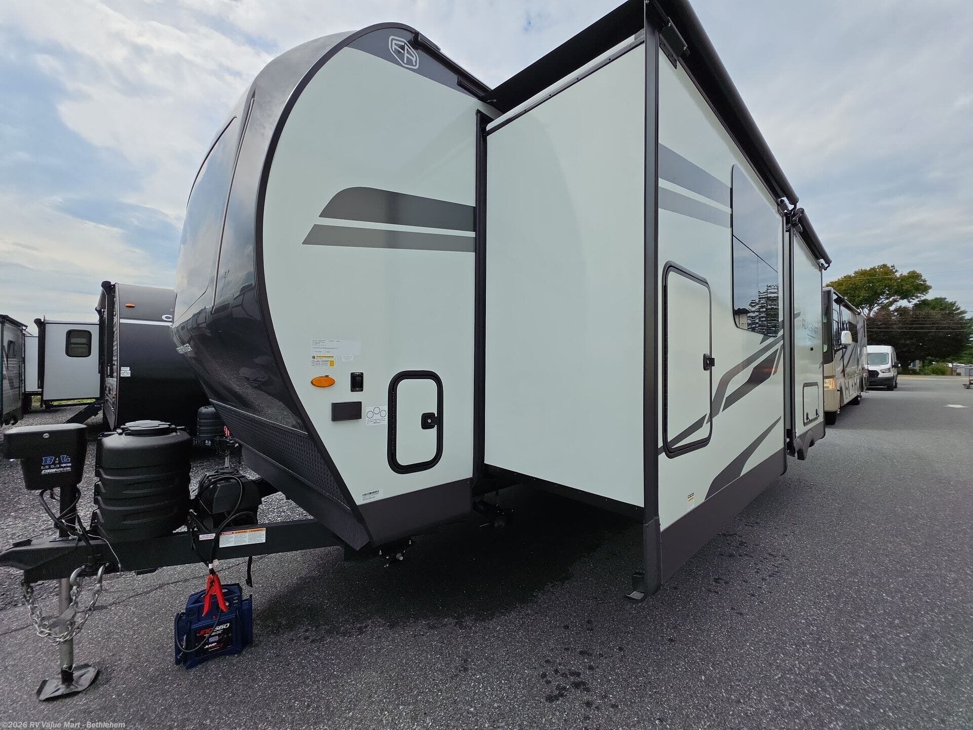 2027 Flagstaff Super Lite 26MBR by Forest River from RV Value Mart - Bethlehem in Bath, Pennsylvania