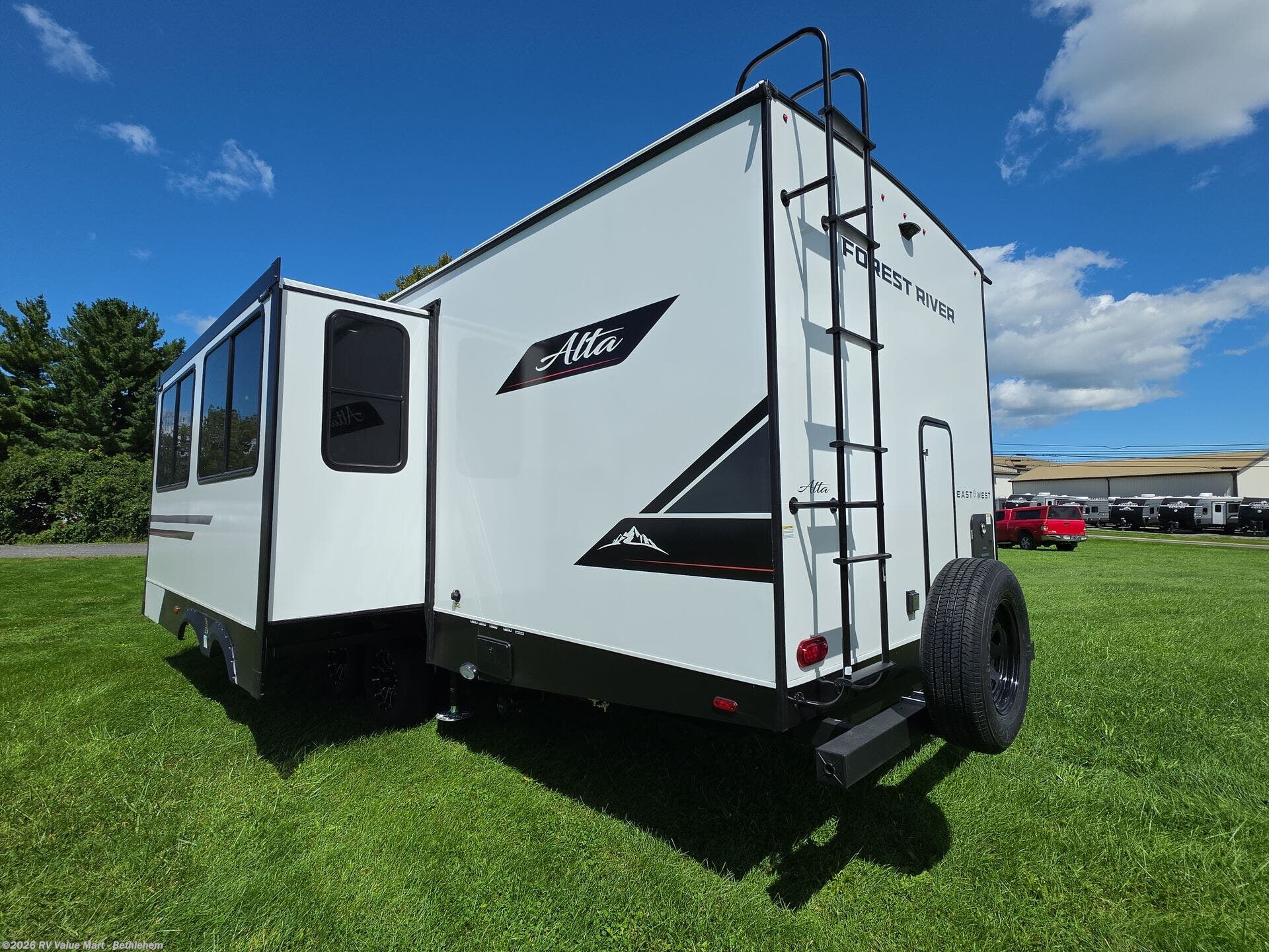 New 2027 East to West Alta 2800KBH available in Bath, Pennsylvania