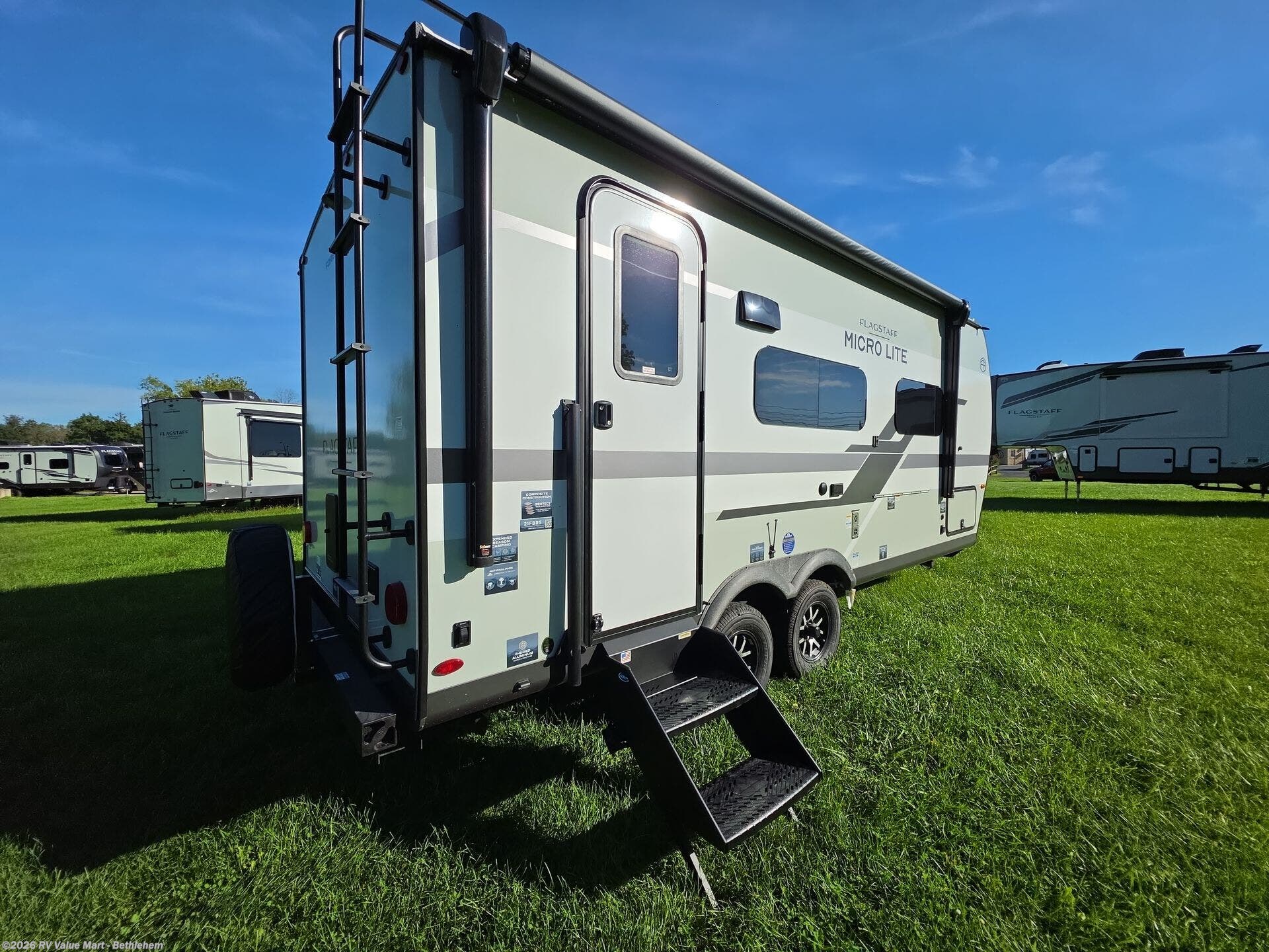 2027 Forest River Flagstaff Micro Lite 21FBRS - New Travel Trailer For Sale by RV Value Mart - Bethlehem in Bath, Pennsylvania