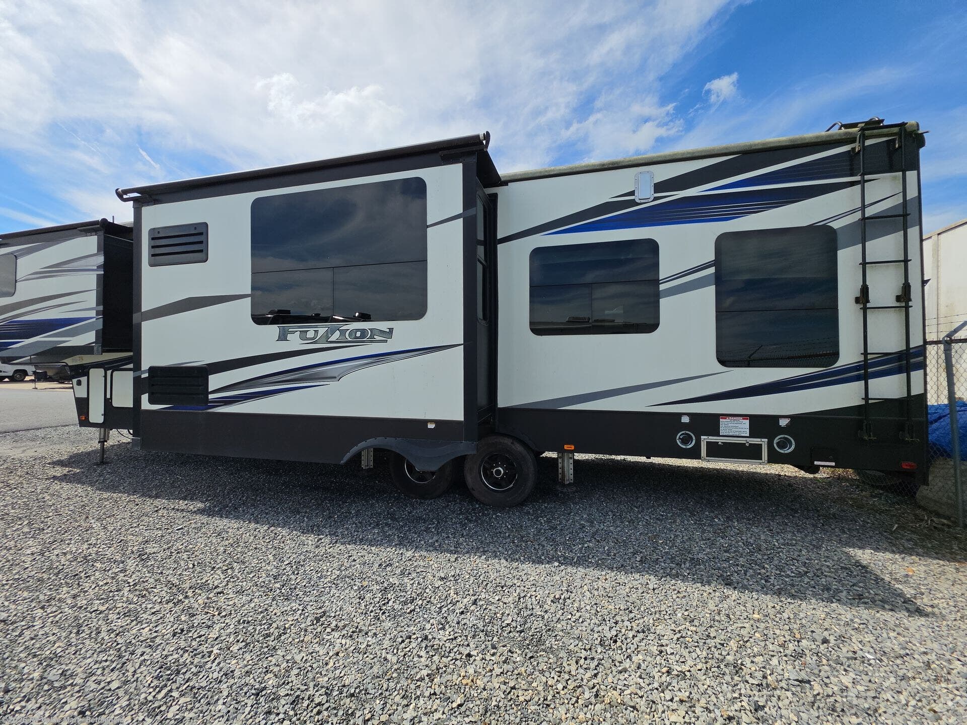 Used 2018 Keystone Fuzion 369 available in Bath, Pennsylvania