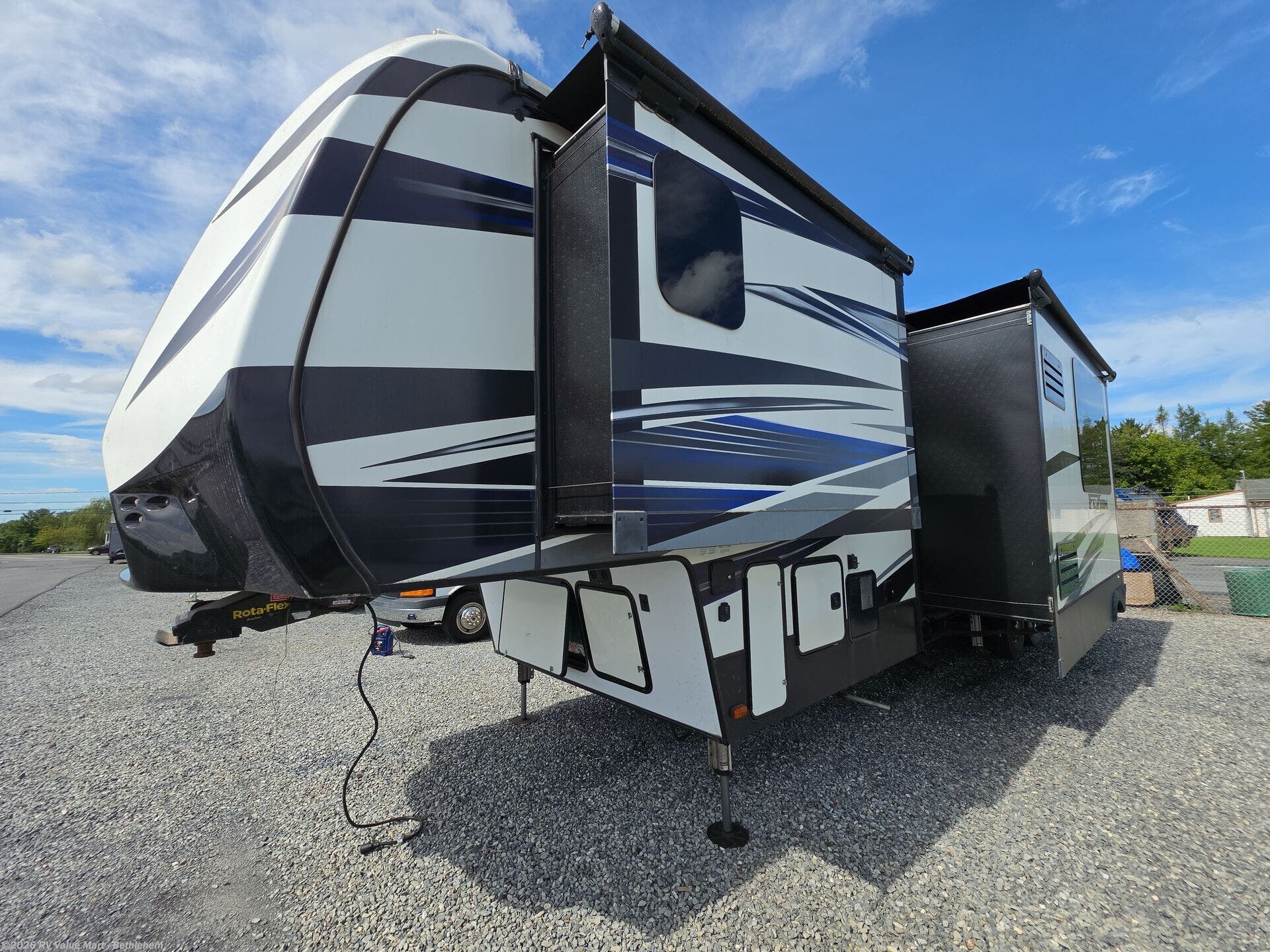 2018 Fuzion 369 by Keystone from RV Value Mart - Bethlehem in Bath, Pennsylvania