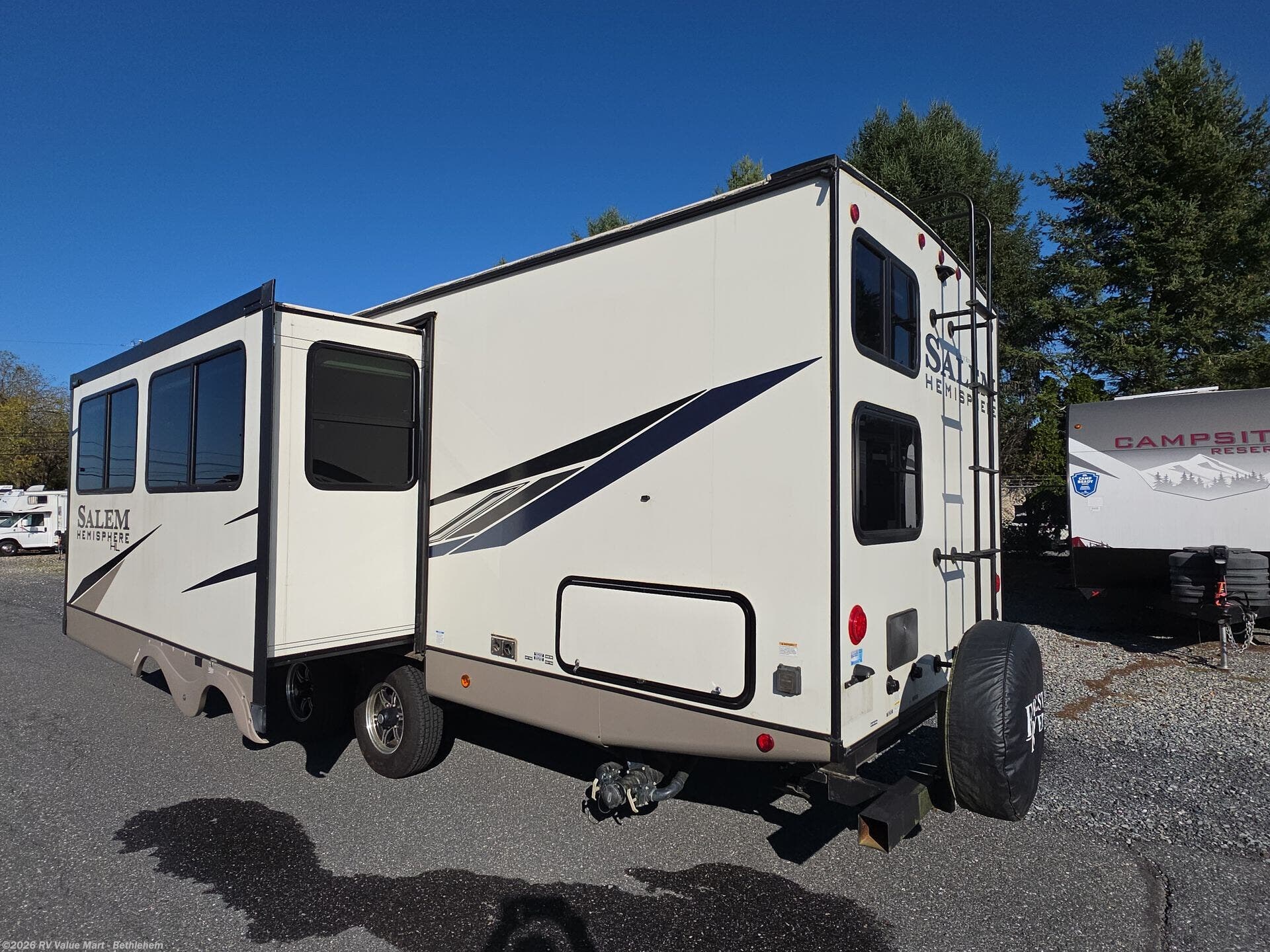 2022 Salem 26BHHL Salem Hemisphere by Forest River from RV Value Mart - Bethlehem in Bath, Pennsylvania