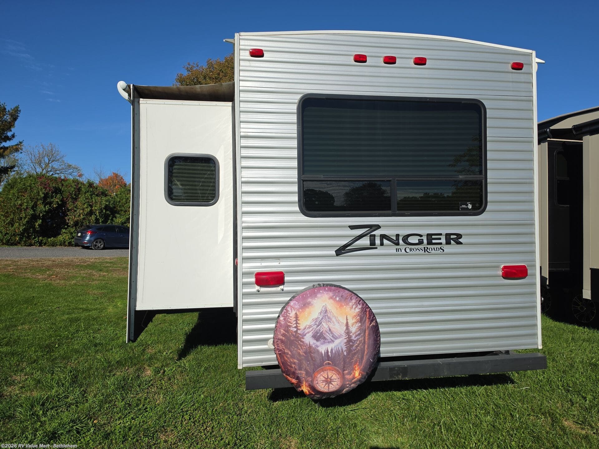 2017 Zinger 27RL by CrossRoads from RV Value Mart - Bethlehem in Bath, Pennsylvania