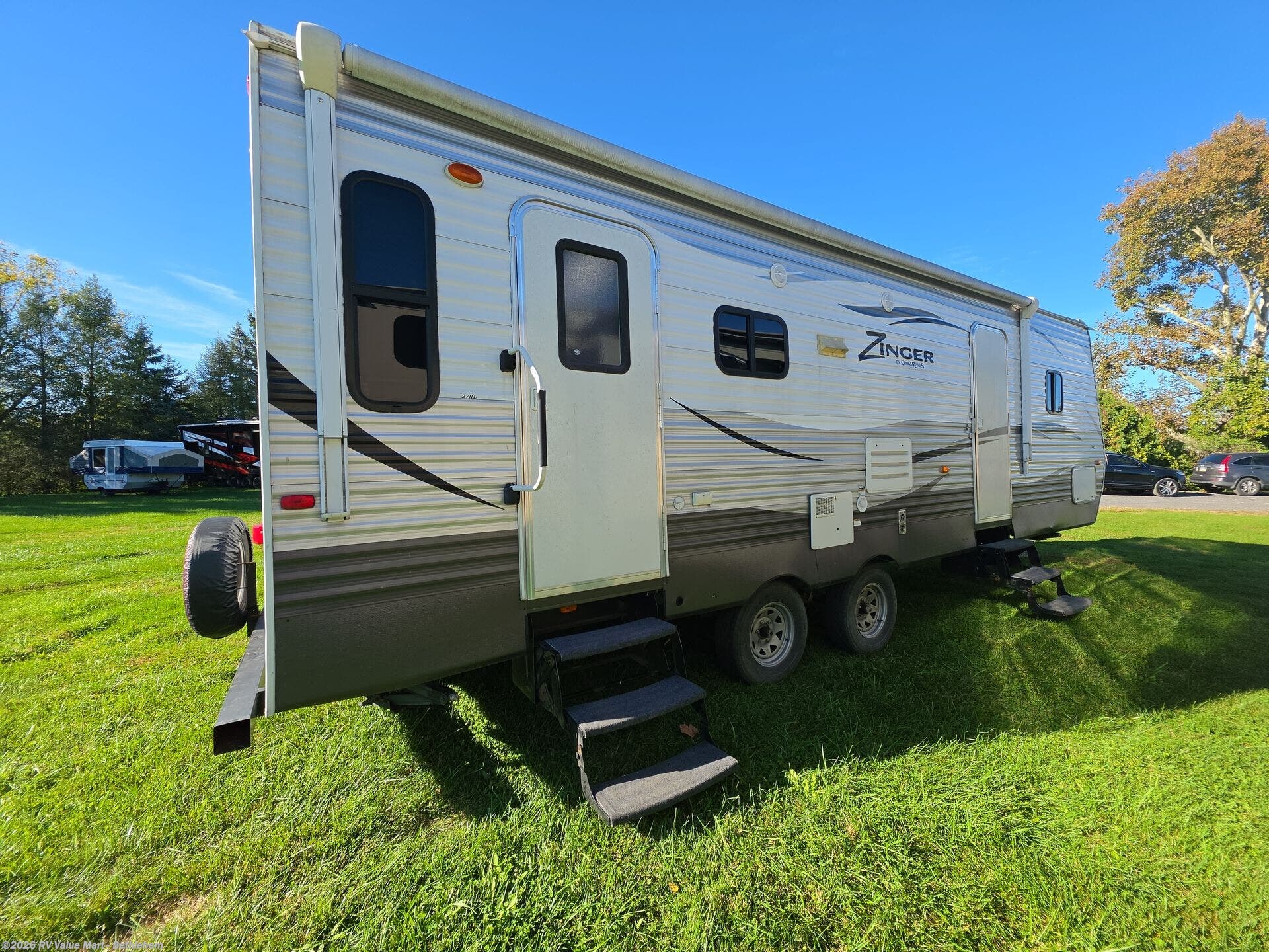 Used 2017 CrossRoads Zinger 27RL available in Bath, Pennsylvania
