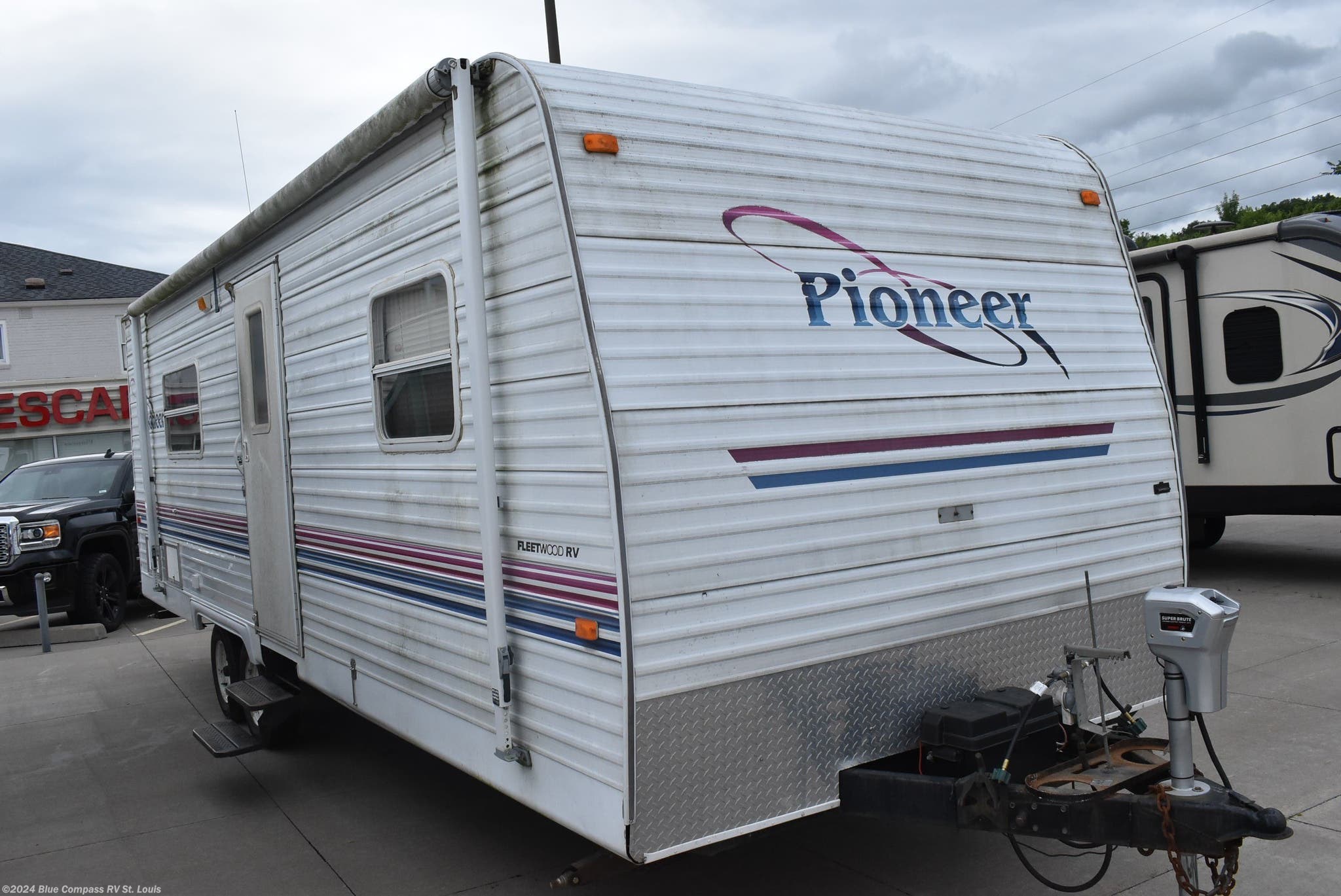 pioneer travel trailer for sale