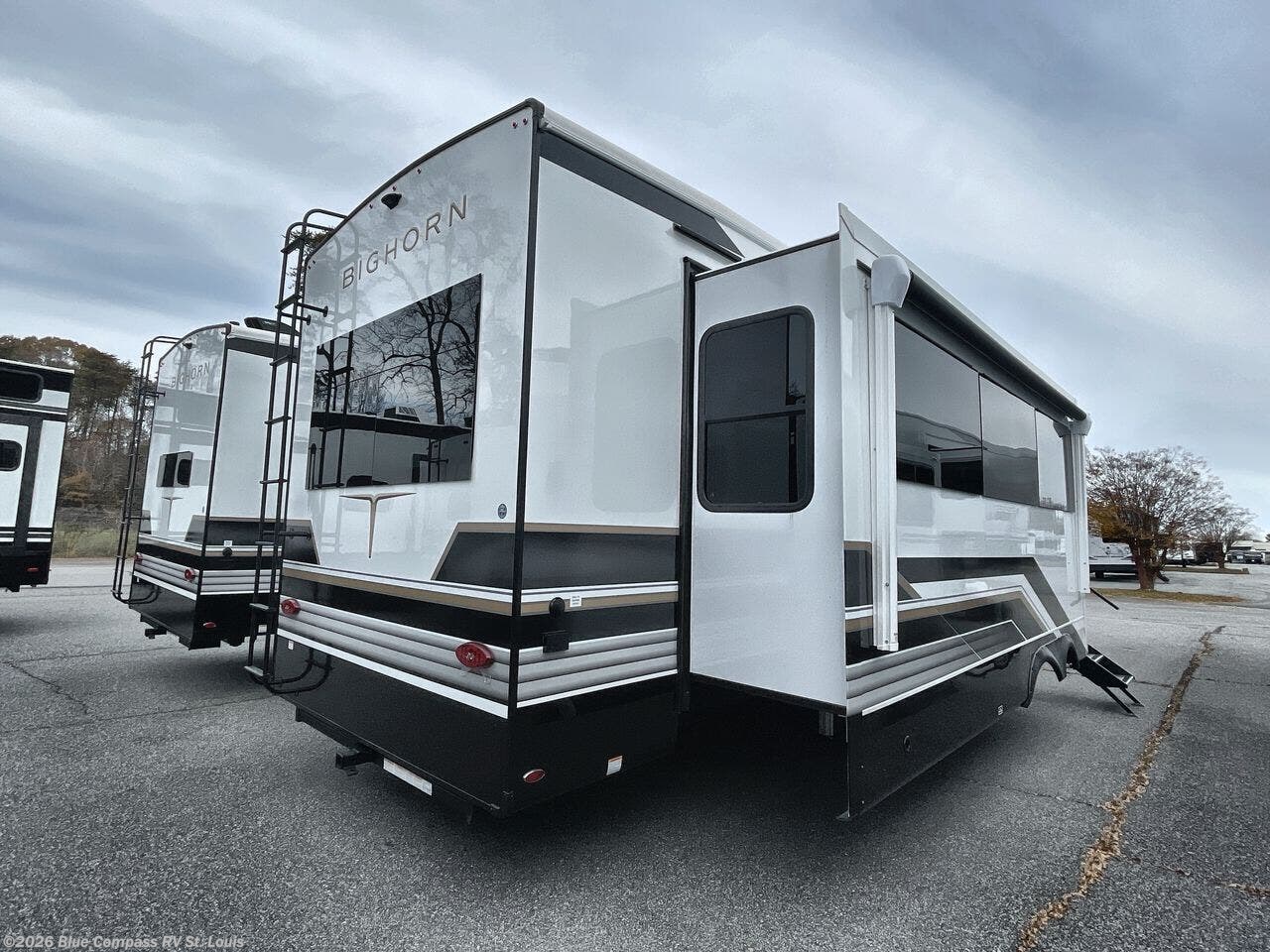 New 2026 Heartland Bighorn 38RE available in Eureka, Missouri