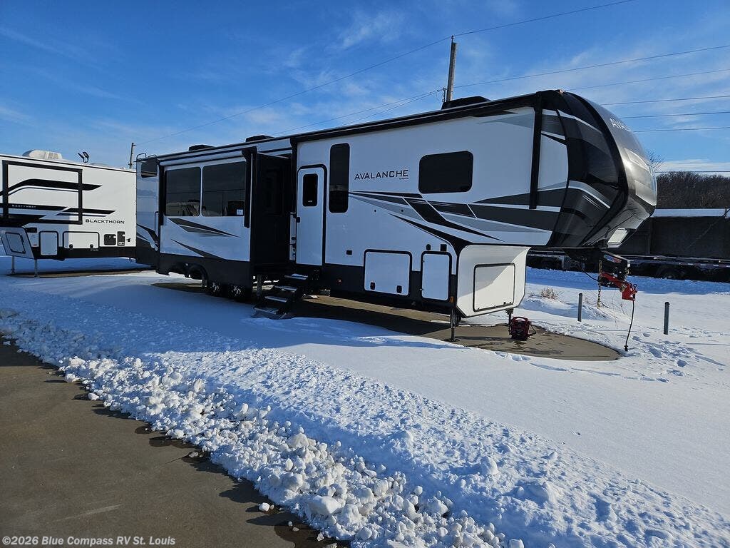 2021 Avalanche 395BH by Keystone from Blue Compass RV St. Louis in Eureka, Missouri
