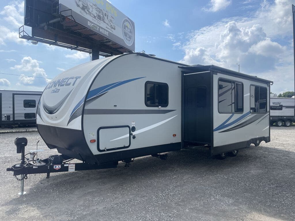 Used 2021 K-Z Connect C271BHK available in Eureka, Missouri