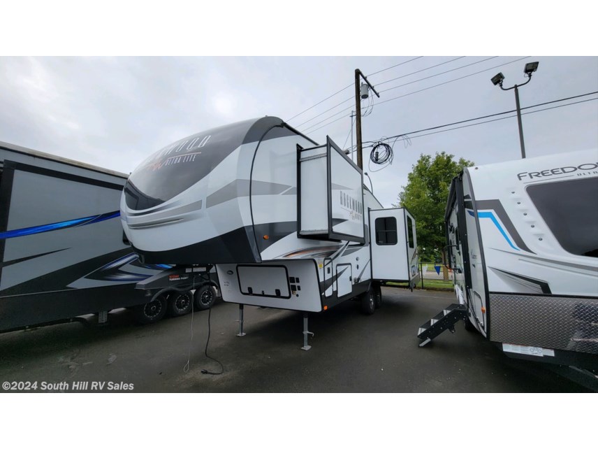 New 2022 Forest River Rockwood Ultra Lite 2622RK available in Yelm, Washington