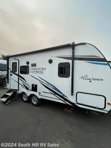 New 2022 Coachmen Freedom Express Ultra Lite 192RBS available in Yelm, Washington