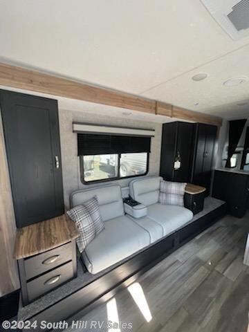 New 2023 Coachmen Freedom Express Ultra Lite 246RKS available in Yelm, Washington