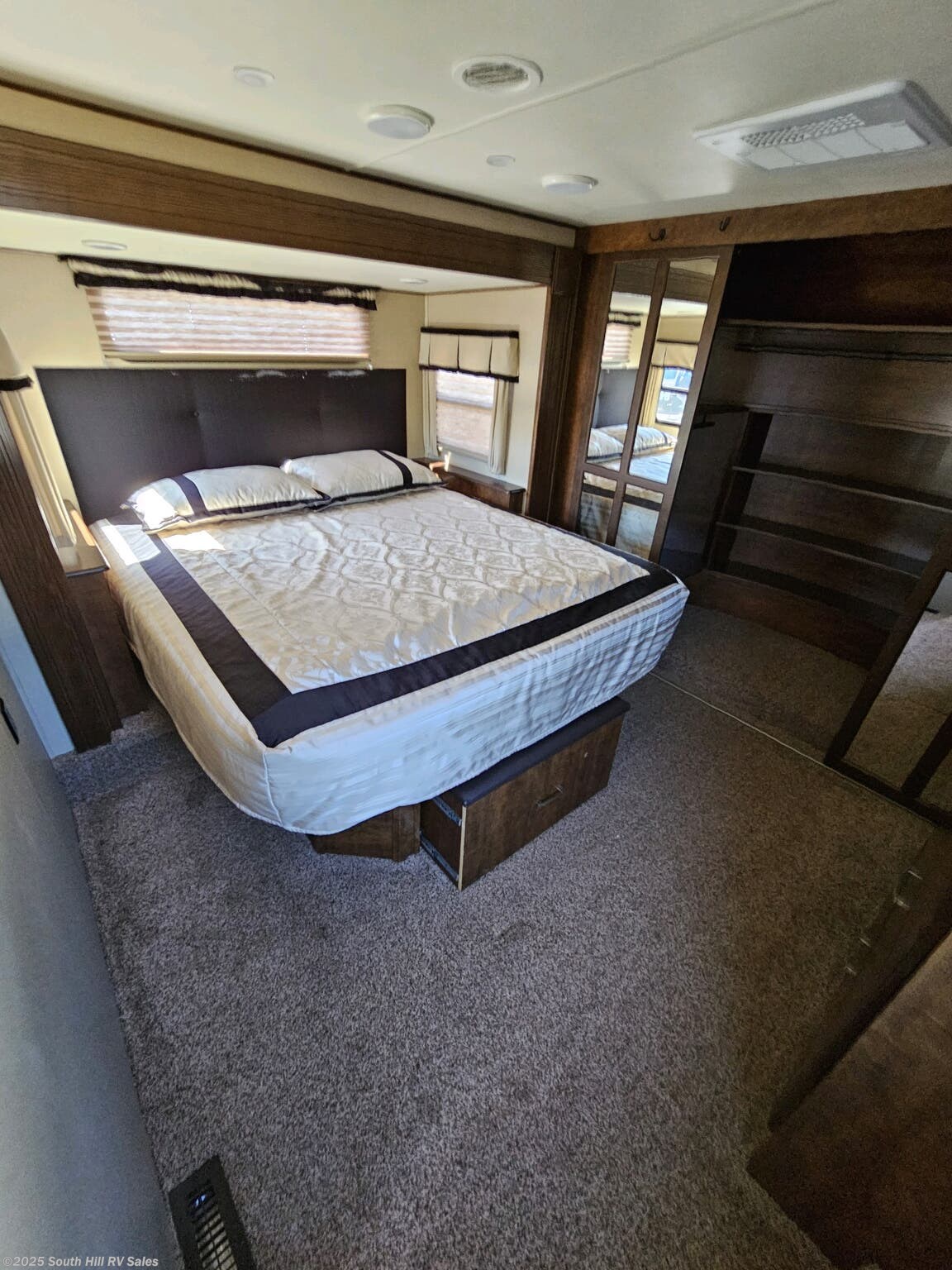 2015 Grand Design Solitude 368RD RV for Sale in Yelm, WA 98597 6338A