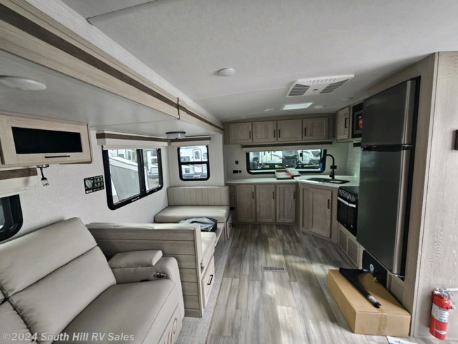 2023 Forest River Rockwood Ultra Lite 2608BS - New Travel Trailer For Sale by South Hill RV Sales in Yelm, Washington