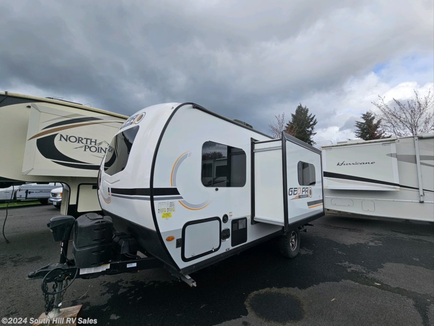 Used 2022 Forest River Rockwood Geo Pro G19FBS available in Yelm, Washington