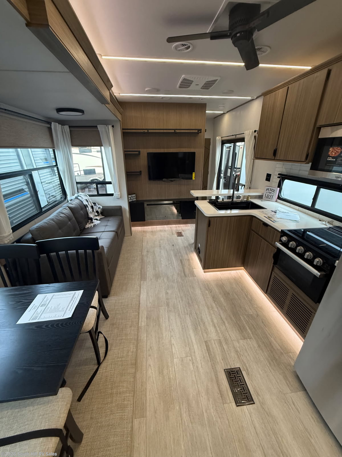 2025 Forest River Salem Villa 42DMS