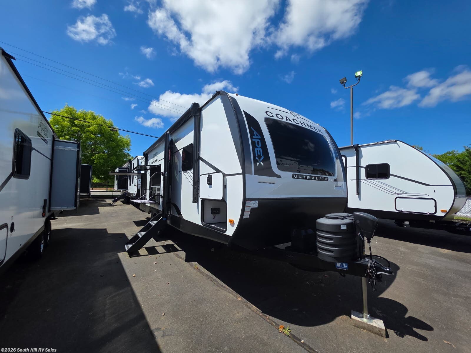 2025 Coachmen Apex Ultra-Lite 242BARV - New Travel Trailer For Sale by South Hill RV Sales in Yelm, Washington features External Shower, Smoke Detector, Toilet, Slideout, Stove Top Burner