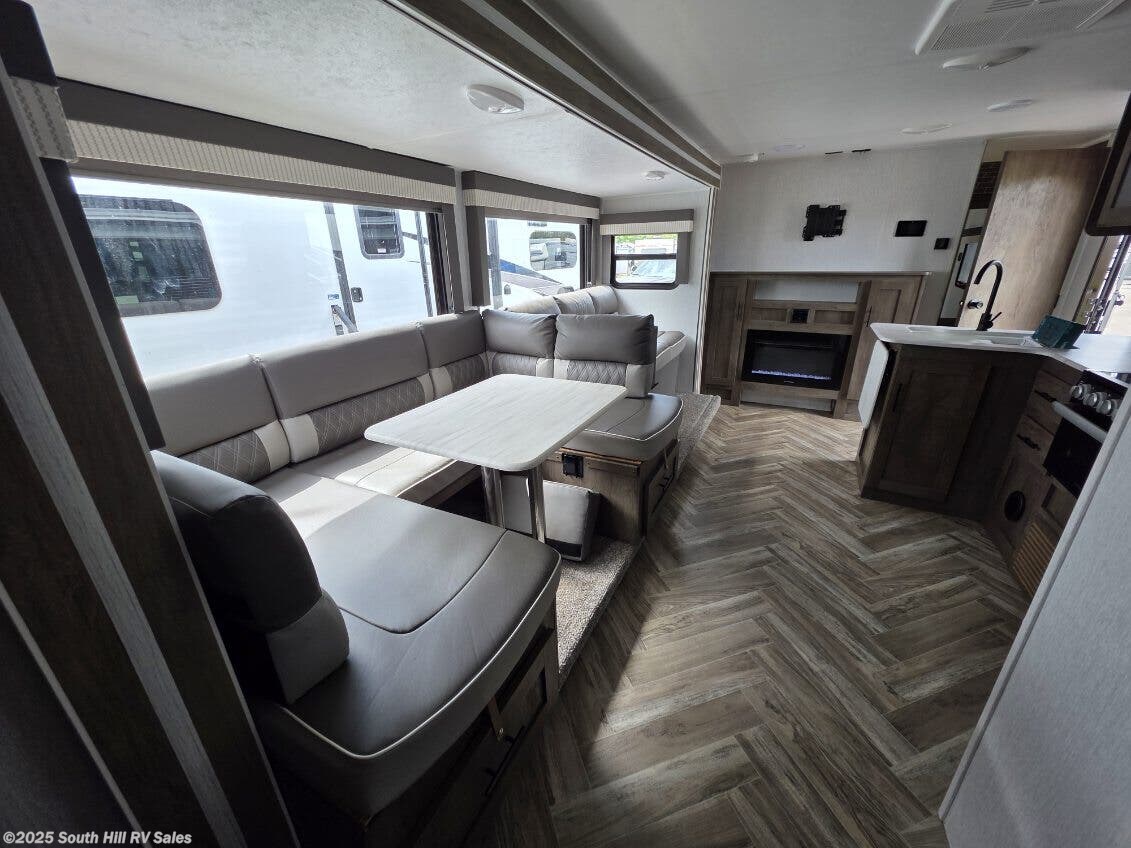 2022 Forest River Salem Cruise Lite Northwest 273QBXL - Used Travel Trailer for sale by South Hill RV Sales in Yelm, Washington