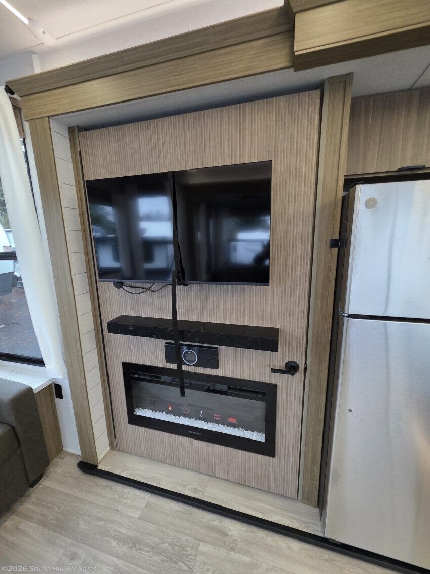 2026 Salem Villa 40RLB by Forest River from South Hill RV Sales in Yelm, Washington