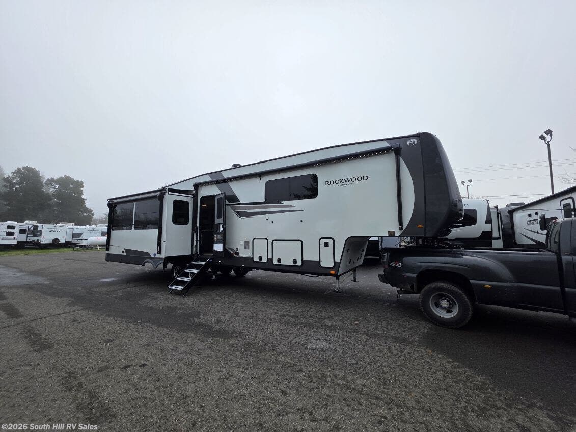 2026 Forest River Rockwood Signature 401SFB - New Fifth Wheel for sale by South Hill RV Sales in Yelm, Washington