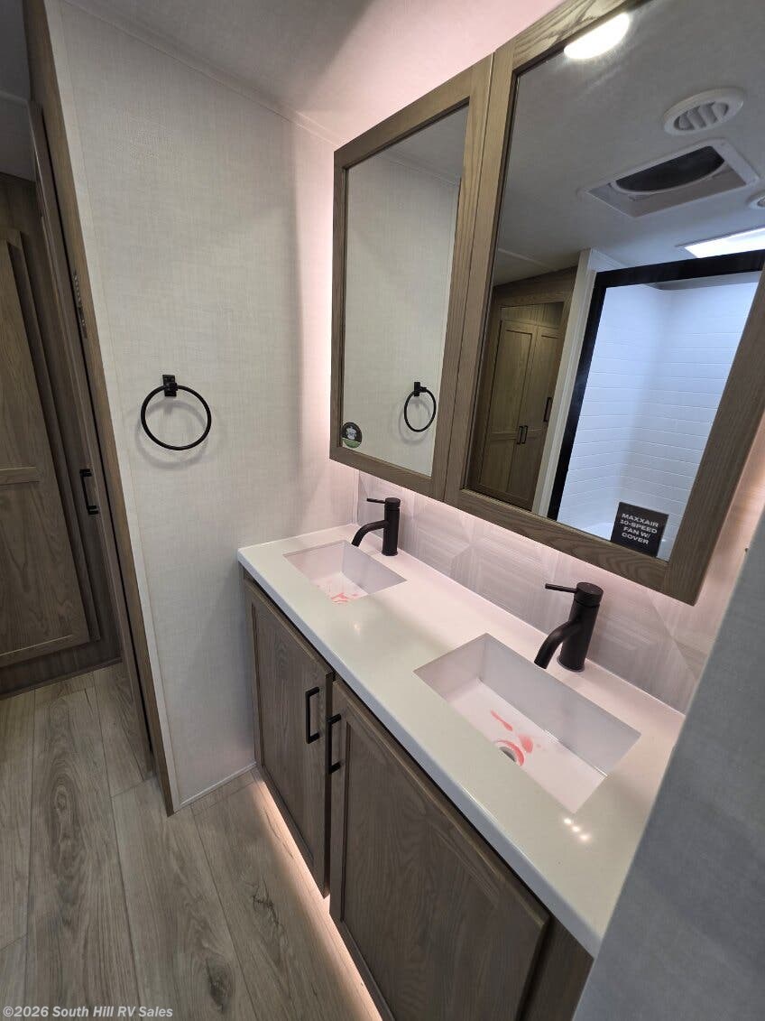 2026 Rockwood Signature 401SFB by Forest River from South Hill RV Sales in Yelm, Washington