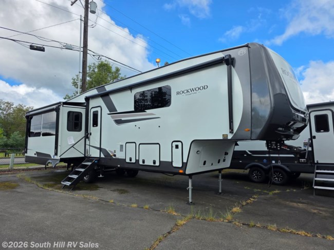 2026 Forest River Rockwood Signature 401SFB