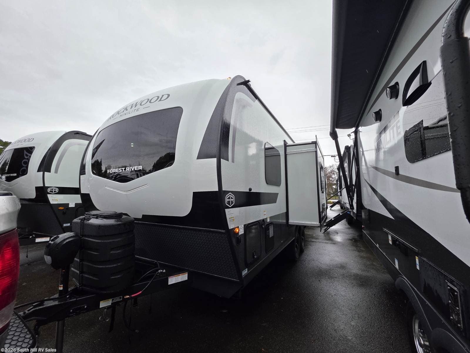 2026 Forest River Rockwood Mini Lite 2109S - New Travel Trailer For Sale by South Hill RV Sales in Yelm, Washington features Fire Extinguisher, Furnace, Medicine Cabinet, Shower, Water Heater