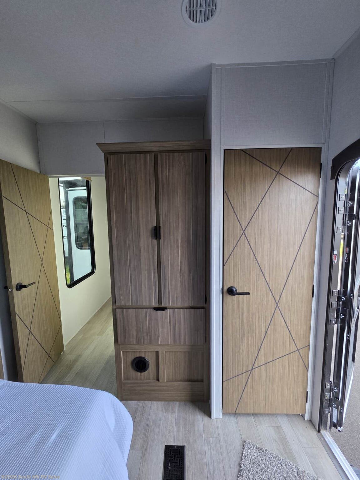 2026 Salem Villa 40FDEN by Forest River from South Hill RV Sales in Yelm, Washington