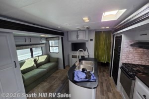 2017 Keystone Cougar Half-Ton 21' w/ two slides