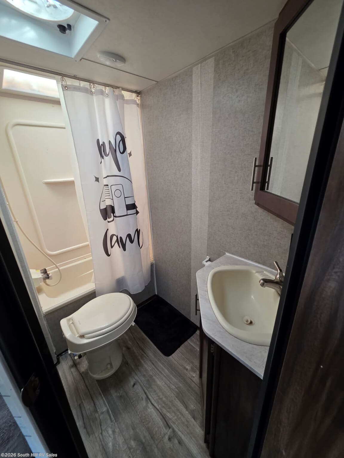 2018 Cherokee 22BH - Used Travel Trailer For Sale by South Hill RV Sales in Yelm, Washington features External Shower, Shower, Converter, Toilet, Water Heater