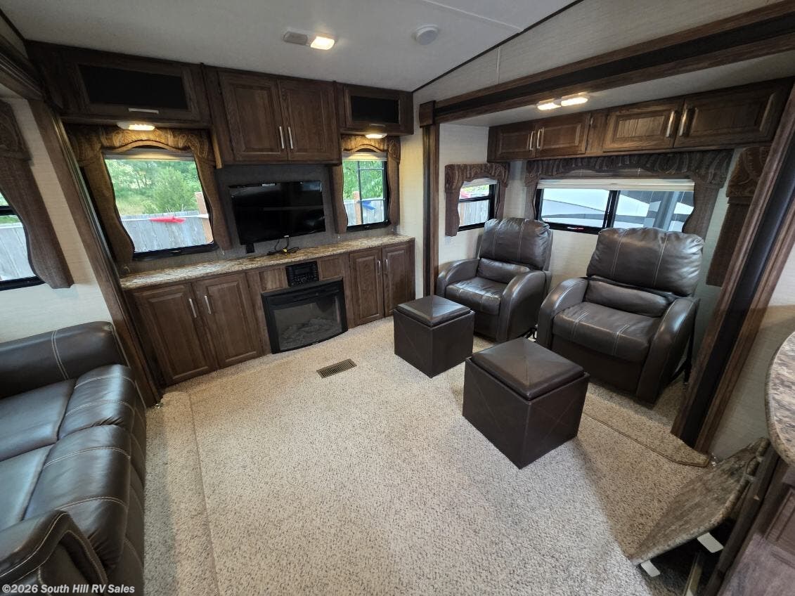 2015 Cougar Half-Ton 283RE by Keystone from South Hill RV Sales in Yelm, Washington