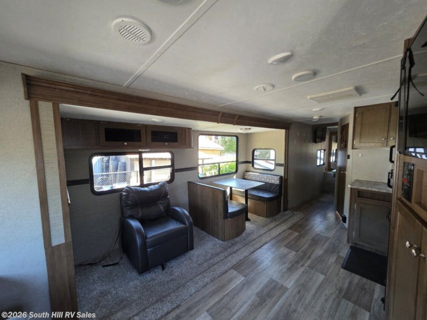 Used 2019 Dutchmen Aspen Trail 2860RL available in Yelm, Washington