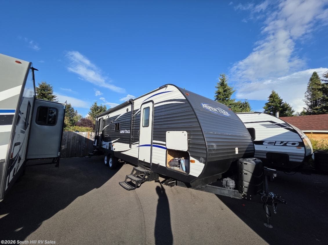 Used 2019 Dutchmen Aspen Trail 2860RL available in Yelm, Washington
