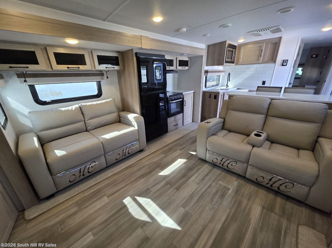 2024 Forest River Rockwood Ultra Lite 2908RL - Used Travel Trailer For Sale by South Hill RV Sales in Yelm, Washington features Queen Bed, Leveling Jacks, Slide-out Awning, Ladder, Air Conditioning