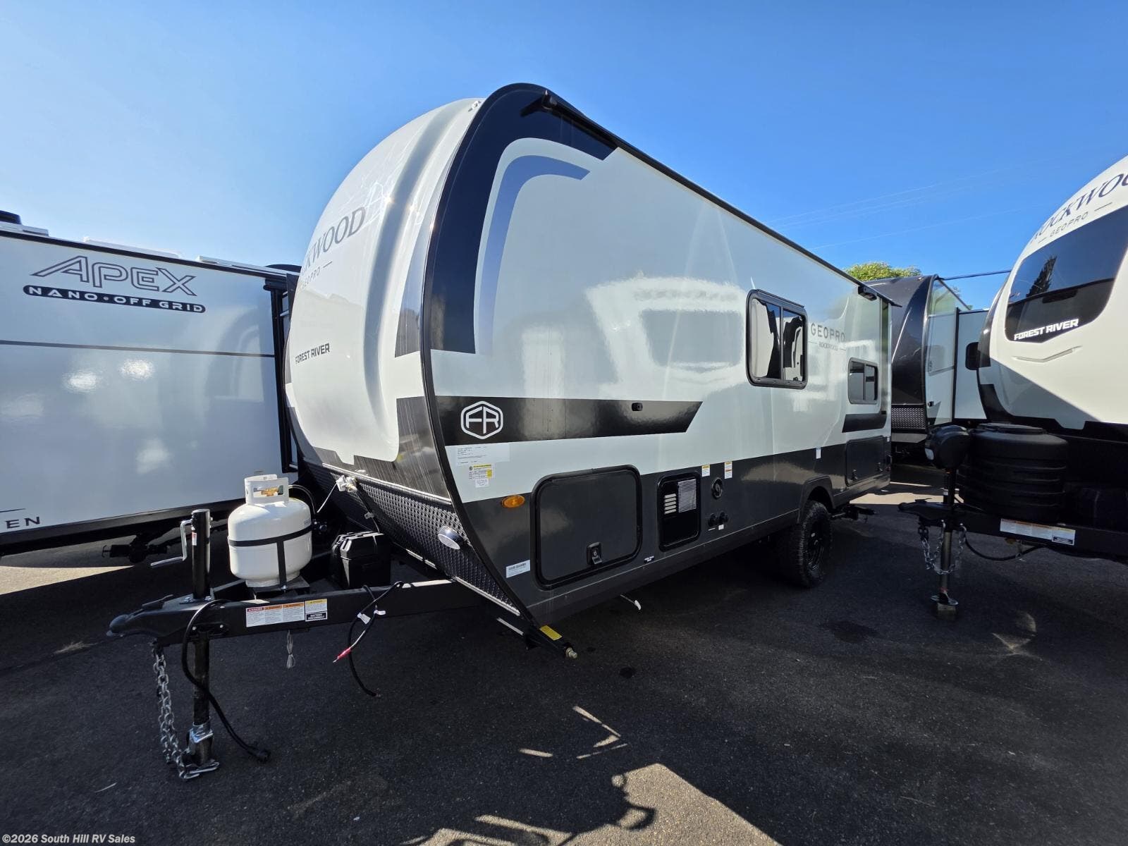 2026 Forest River Rockwood Geo Pro LE 17LE - New Travel Trailer For Sale by South Hill RV Sales in Yelm, Washington features Power Awning, Bunk Beds, LP Detector, Furnace, Leveling Jacks