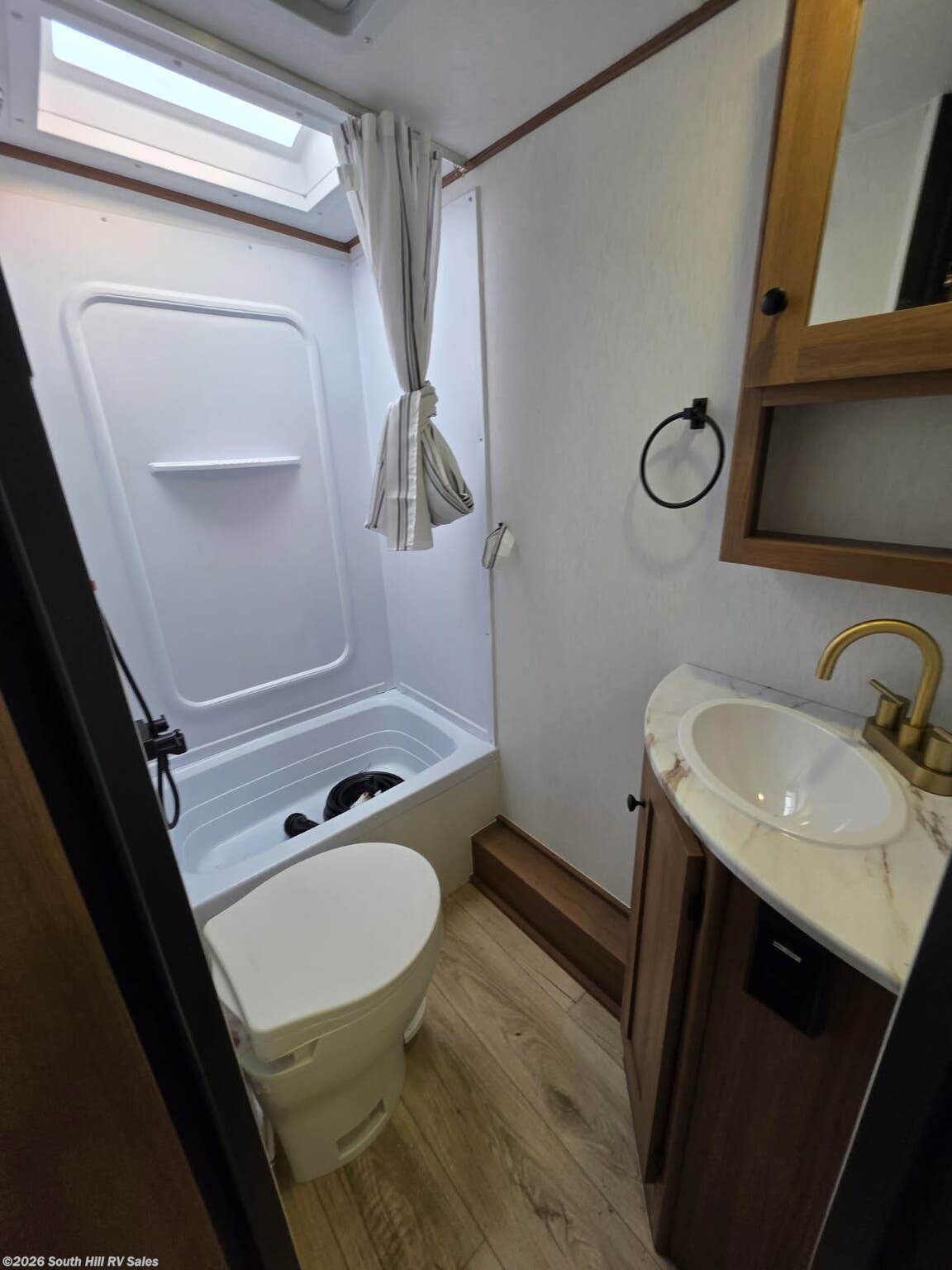 New 2027 Coachmen Apex Nano 208BHS available in Yelm, Washington