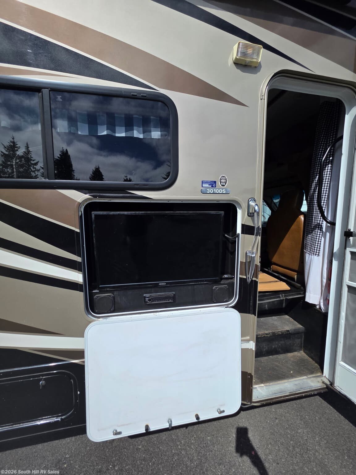 Used 2013 Forest River Sunseeker 3010DS available in Yelm, Washington