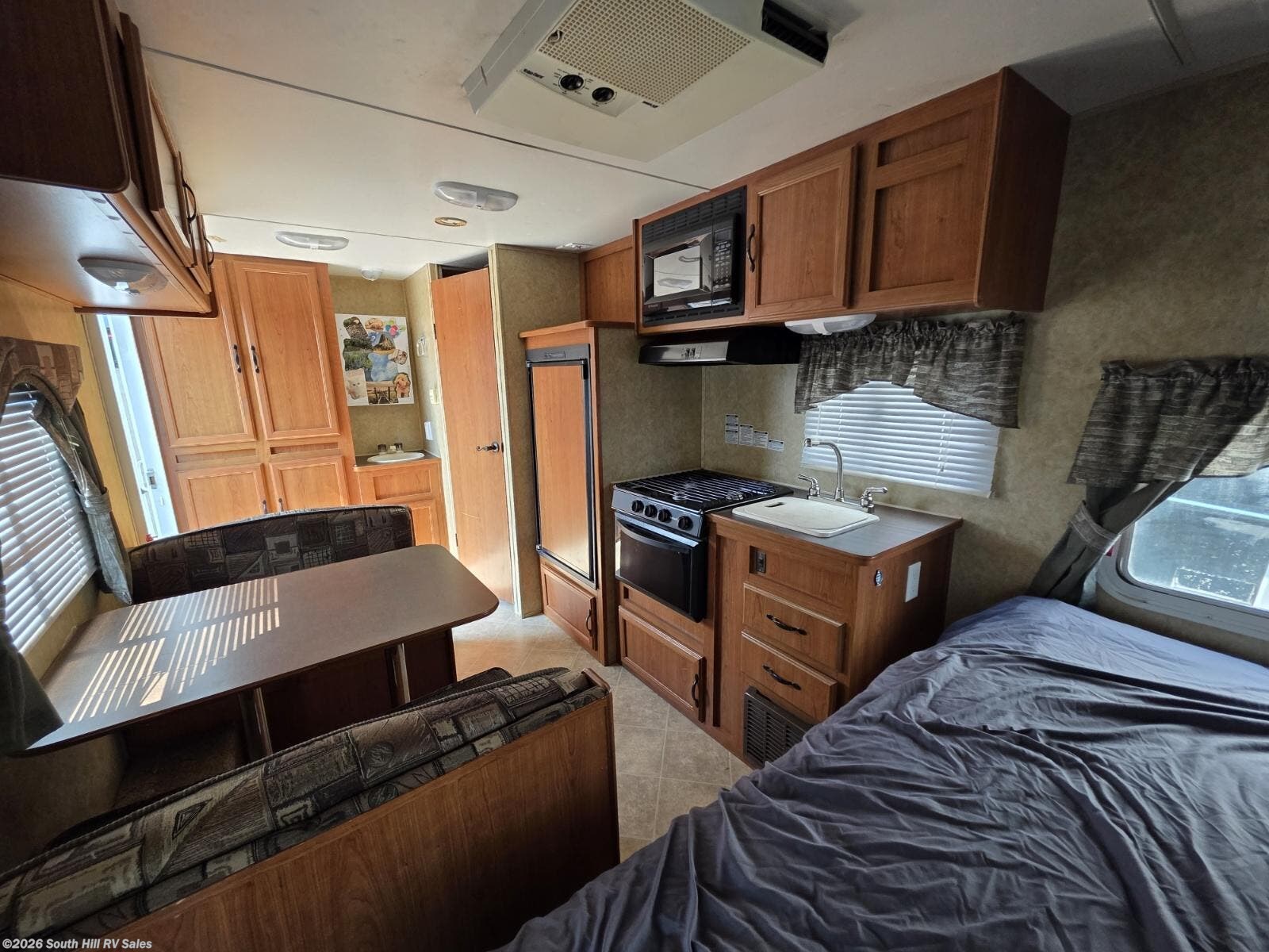 2006 Road Runner 18 by Sun Valley from South Hill RV Sales in Yelm, Washington