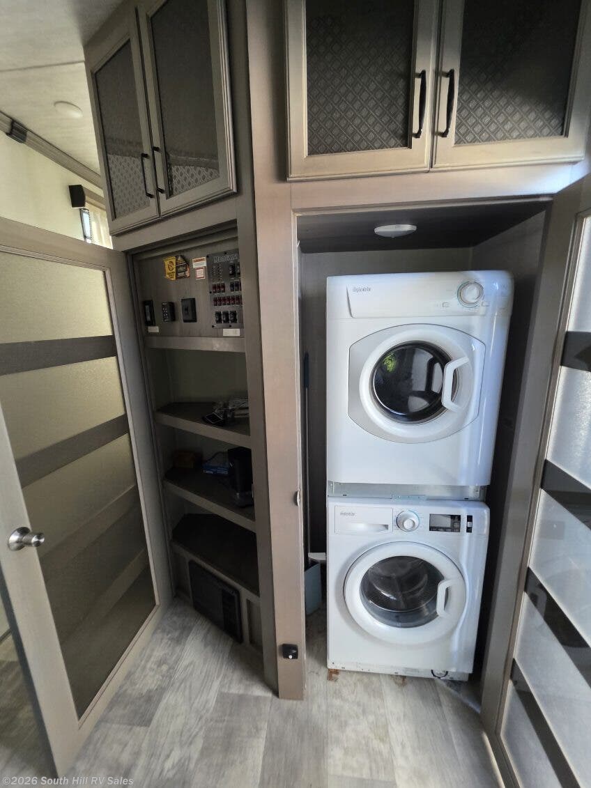 2020 Montana 3781RL by Keystone from South Hill RV Sales in Yelm, Washington