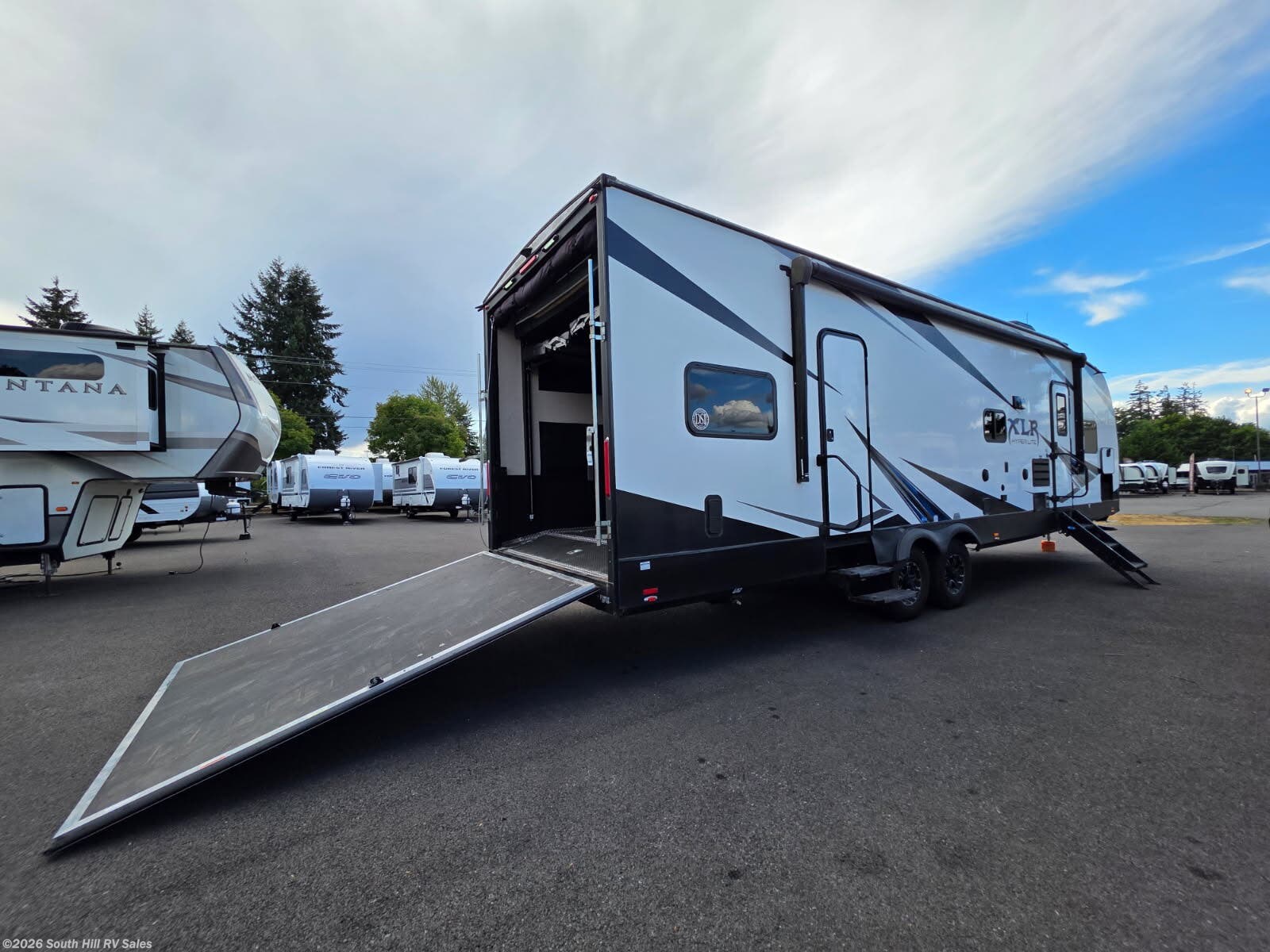 2019 XLR Hyperlite 28HFX by Forest River from South Hill RV Sales in Yelm, Washington