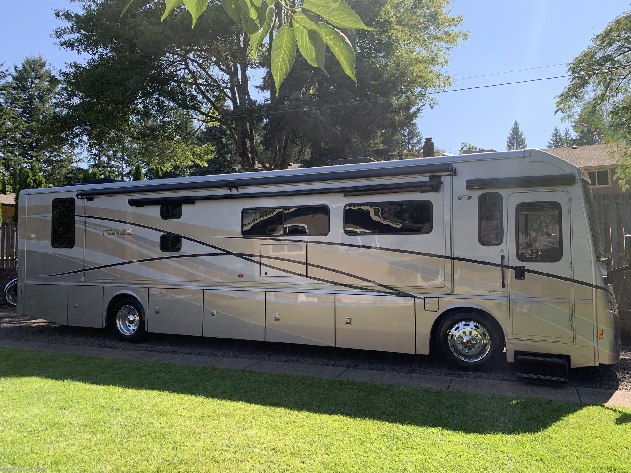 2017 Winnebago Forza 38W RV for Sale in Tigard, OR 97224