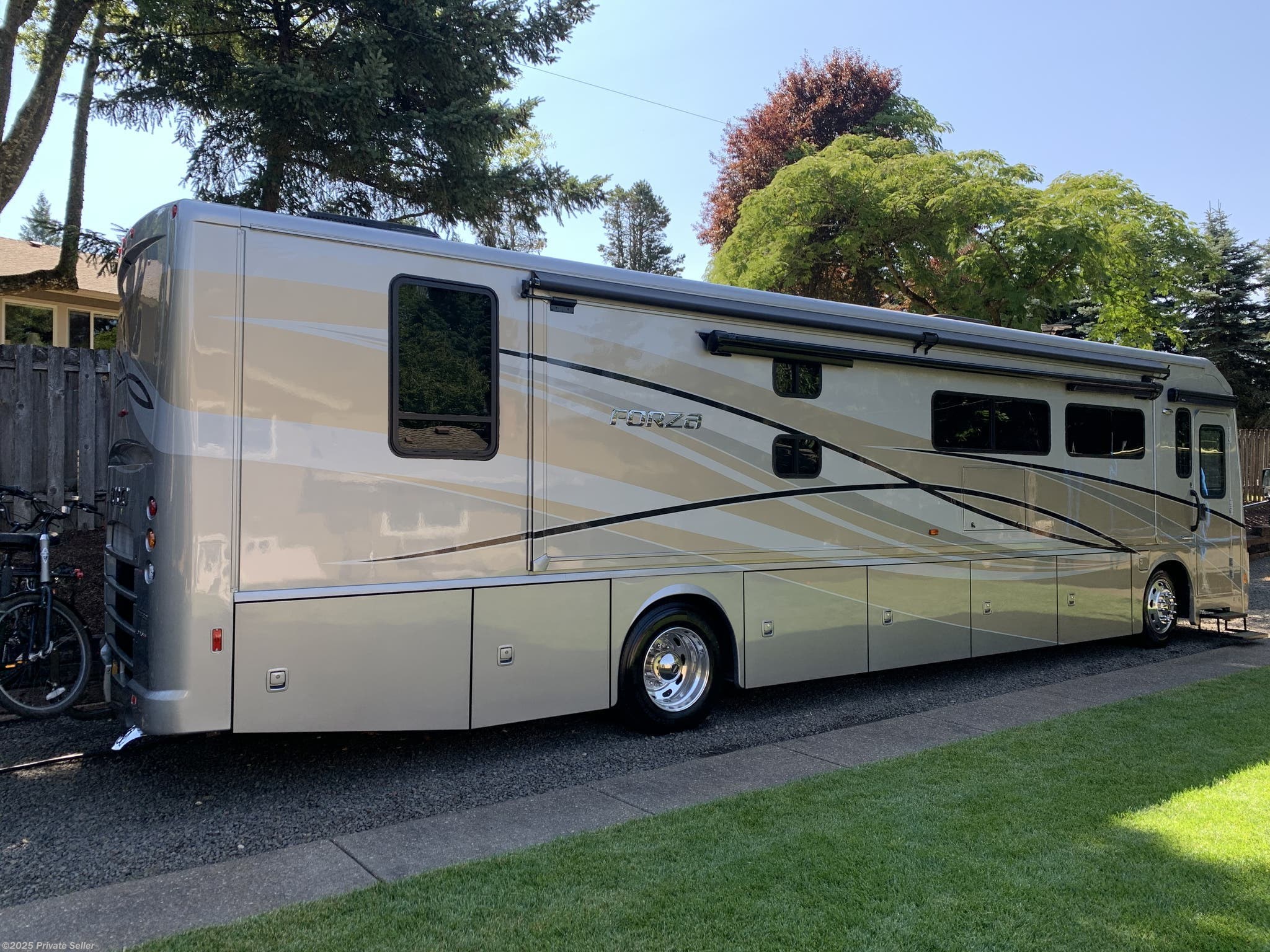 2017 Winnebago Forza 38W RV for Sale in Tigard, OR 97224