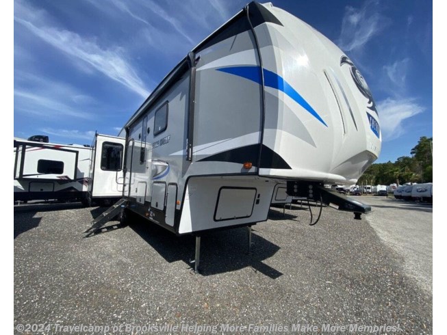 2021 Forest River Cherokee ARCTIC WOLF 3550 SUITE RV for Sale in