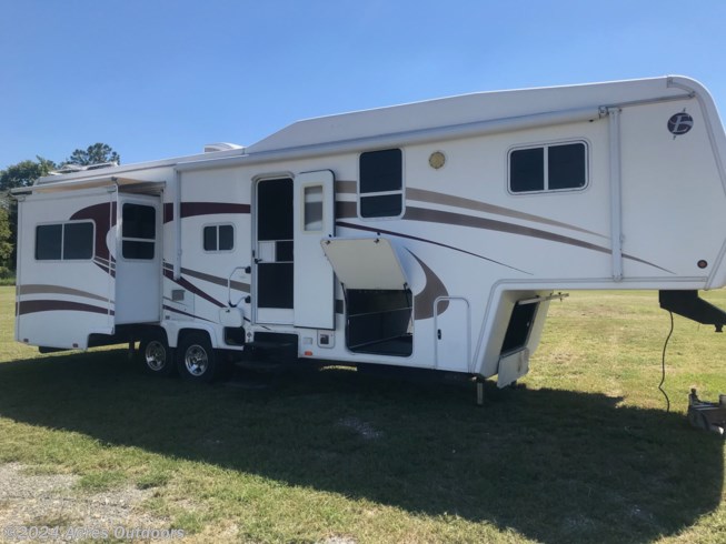 Used 2007 Excel Limited 33RSE available in Livingston, Texas
