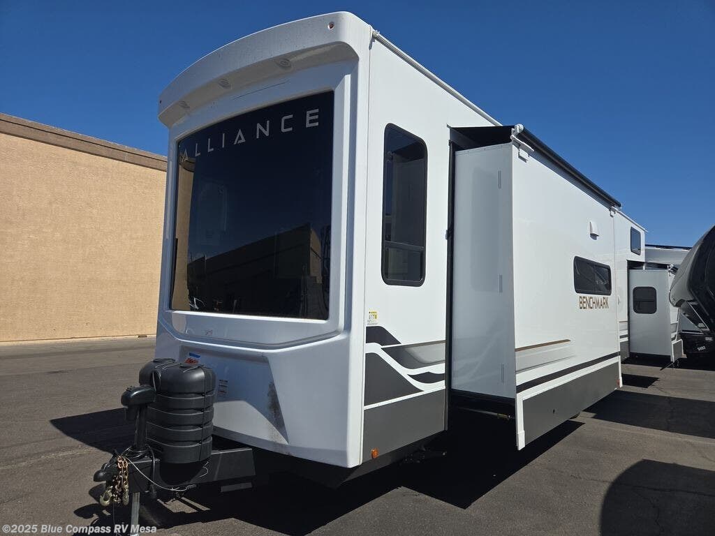2026 Benchmark 42LFT by Alliance RV from Blue Compass RV Mesa in Mesa, Arizona